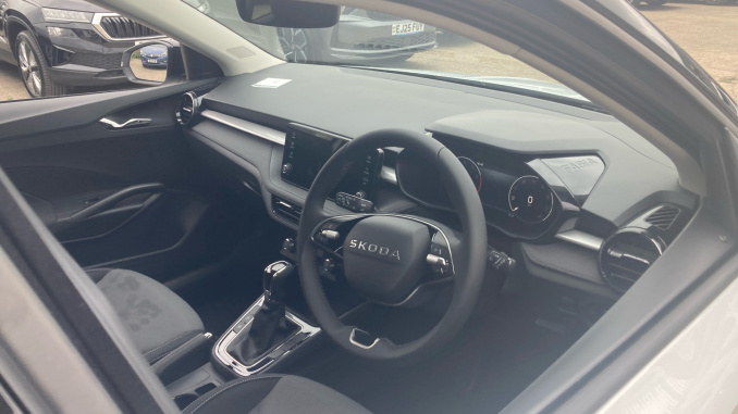 Skoda Fabia 1.0 TSI 116 Design Edition 5dr DSG Petrol Hatchback - Image 6